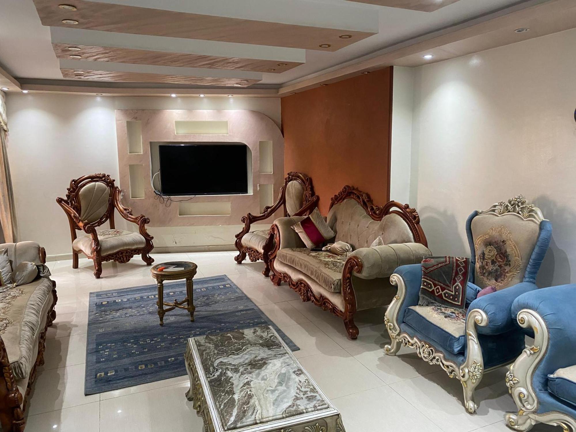 شقه عائليه فندقيه 3 غرف 7 أسره Apartment