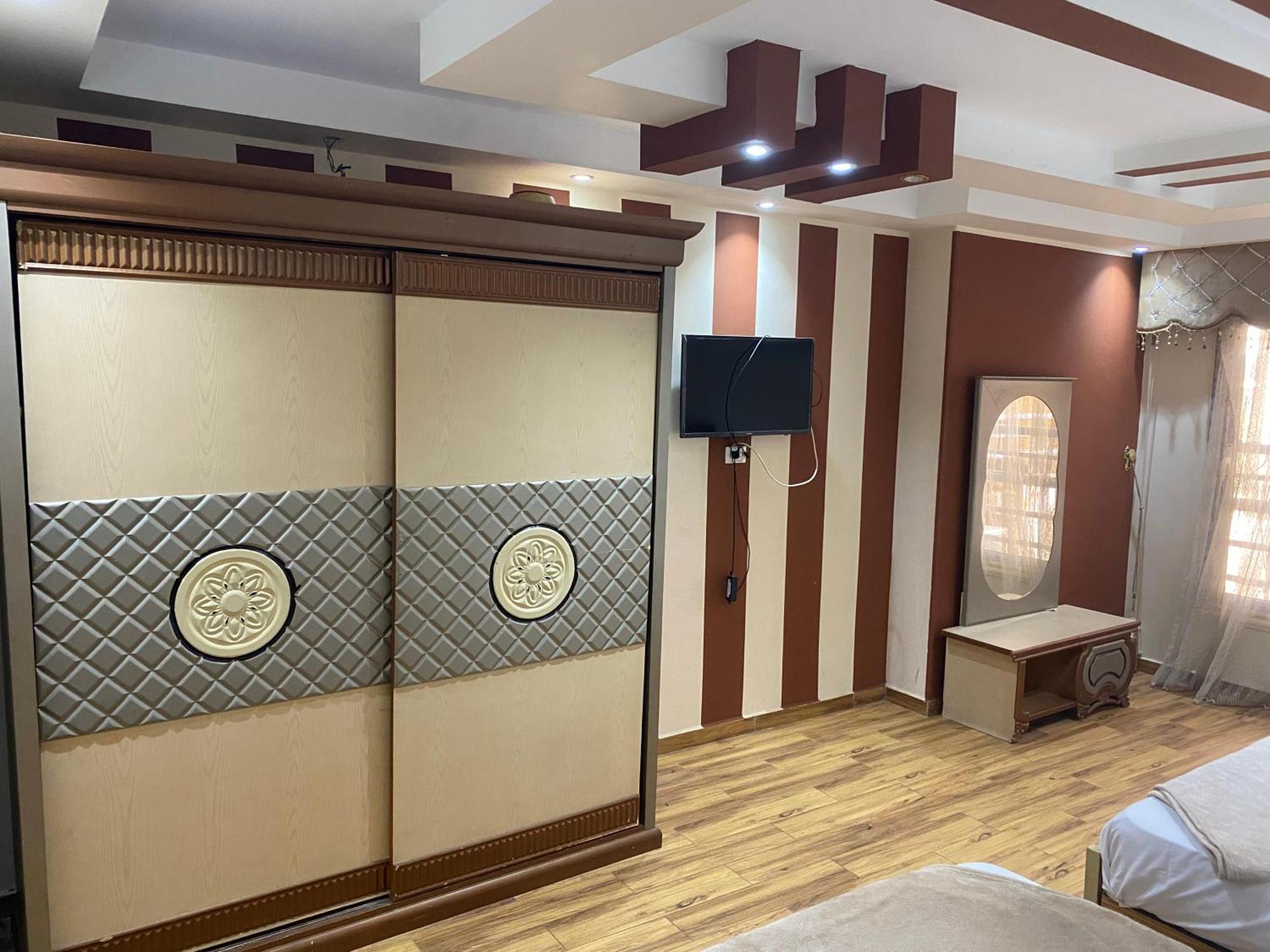 شقه عائليه فندقيه 3 غرف 7 أسره Apartment
