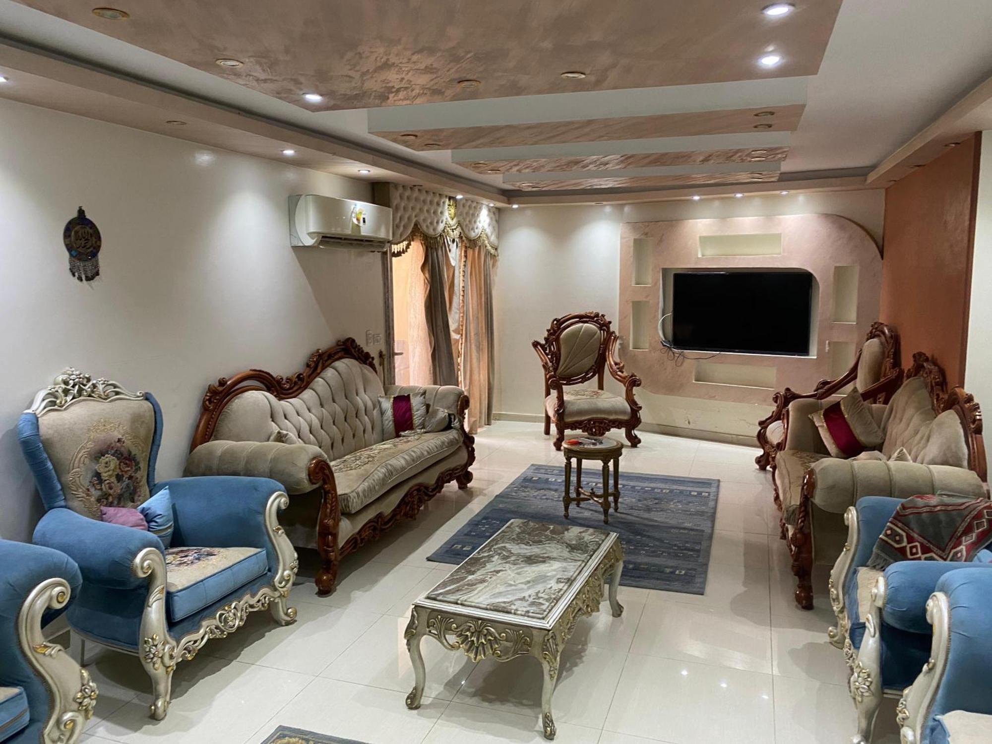 Apartment شقه عائليه فندقيه 3 غرف 7 أسره Cairo